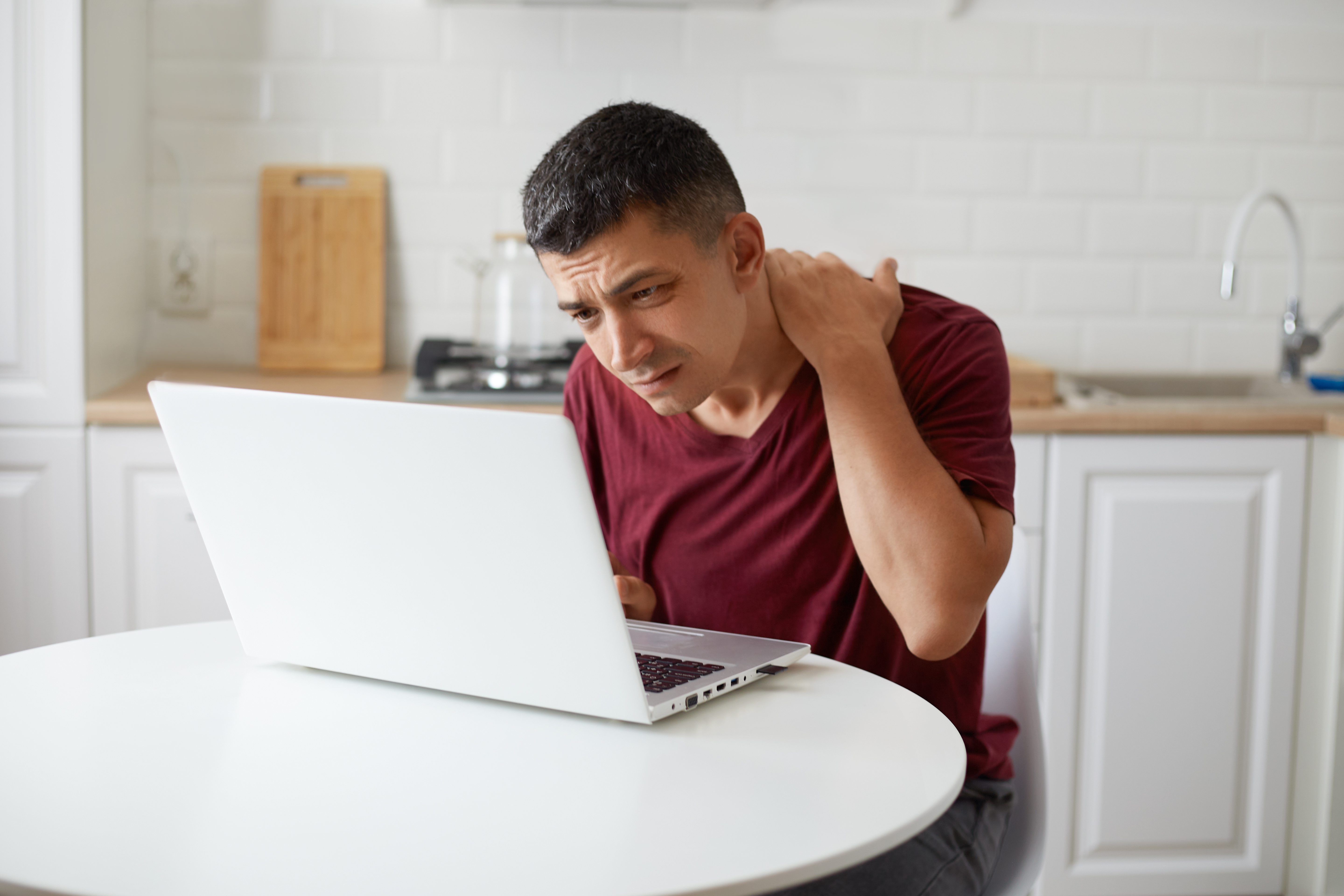 Acute and Chronic Pain: What's the Difference and When Should You Seek Treatment?